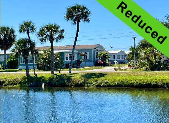 Venice, FL Mobile Home for Sale located at 932 Nogoya Bay Indies